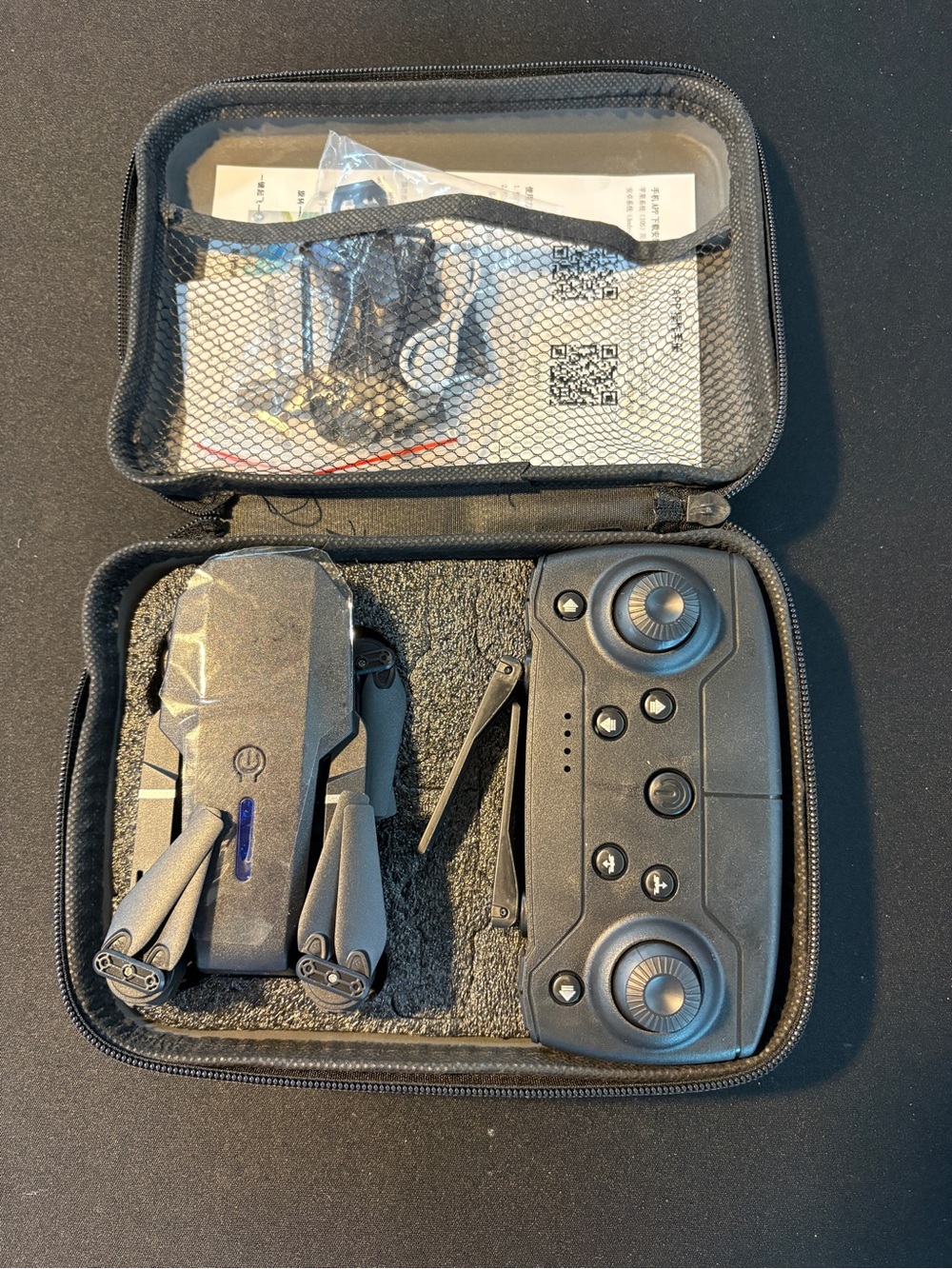 E88 Pro Foldable Drone - Black - Picture 4 of 4